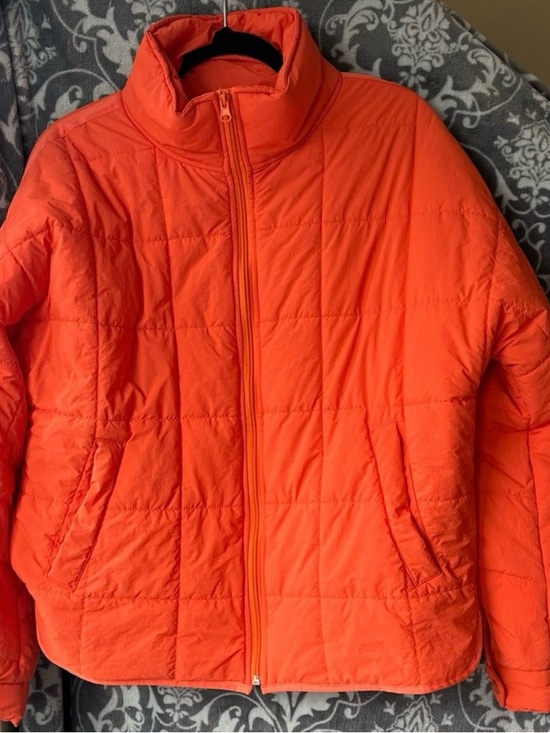 no brand Jackets & Blazers - Women's Orange Pippa
Packable Inspired Puffer Jacket S